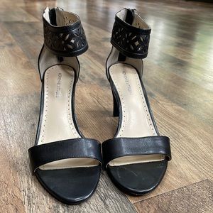 Adrienne Vittadini black Laser cut sandal heels | Size 7.5